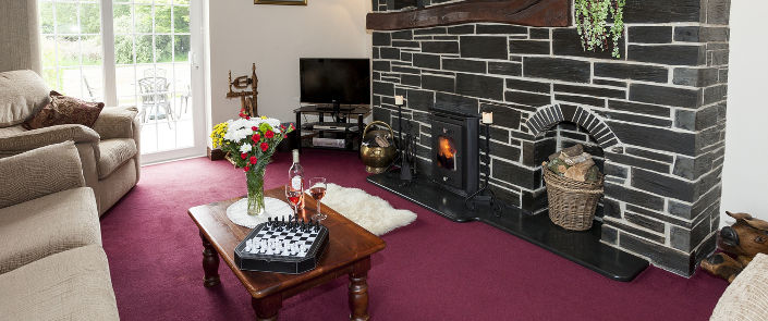Rhos Wen - Self Catering Pet Friendly Holiday Cottage Accommodation in Criccieth, Snowdonia, North Wales